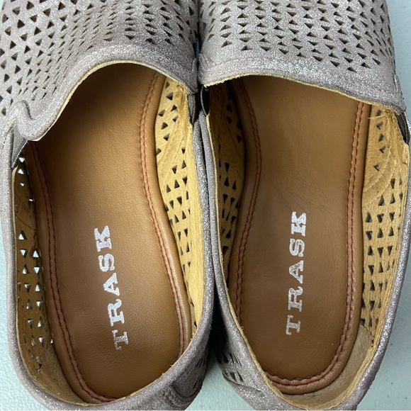 Trask Women's Loafers Metallic Perforated Slip On Size 7M - Picture 7 of 9